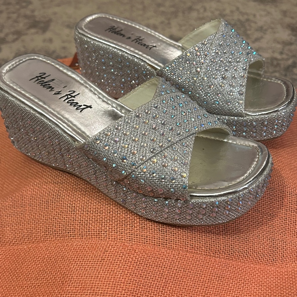 Helen Heart size 7 1/2
